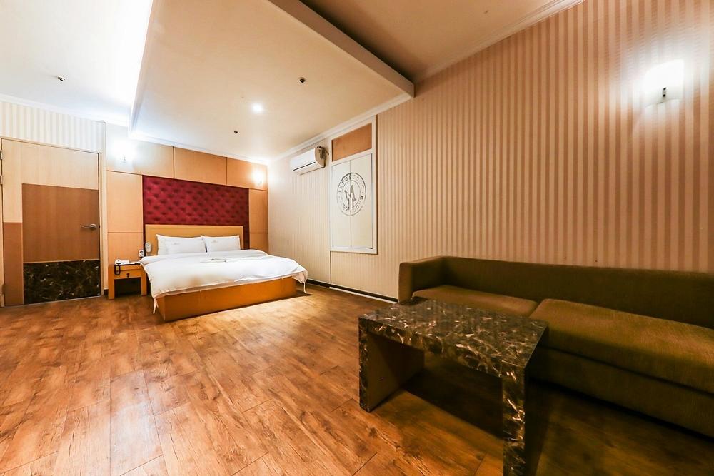 Coco Hotel Cheongju Exterior photo